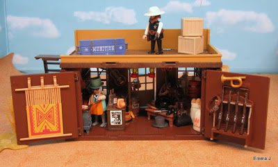 Playmobil cowboy hotel