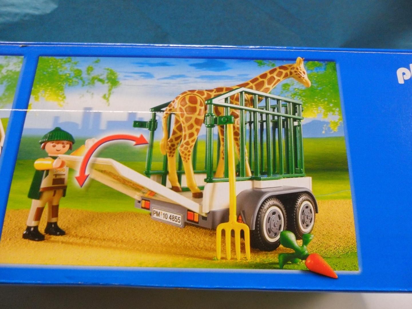 Playmobil zoo jeep and trailer