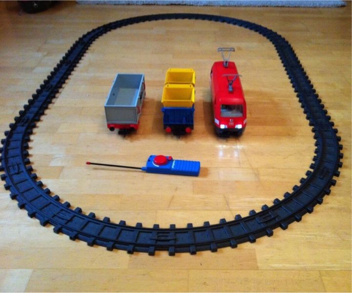 Playmobil 123 eisenbahn batteriebetrieben