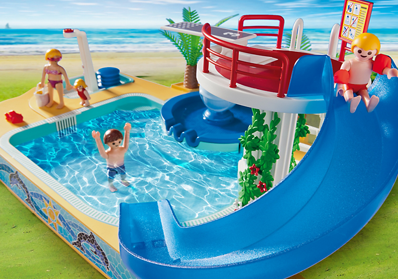 Playmobil fille piscine