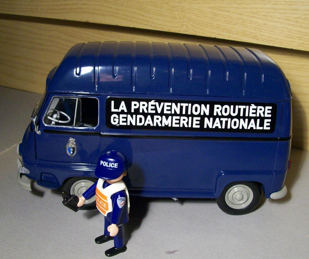 Playmobil police en dessin animé