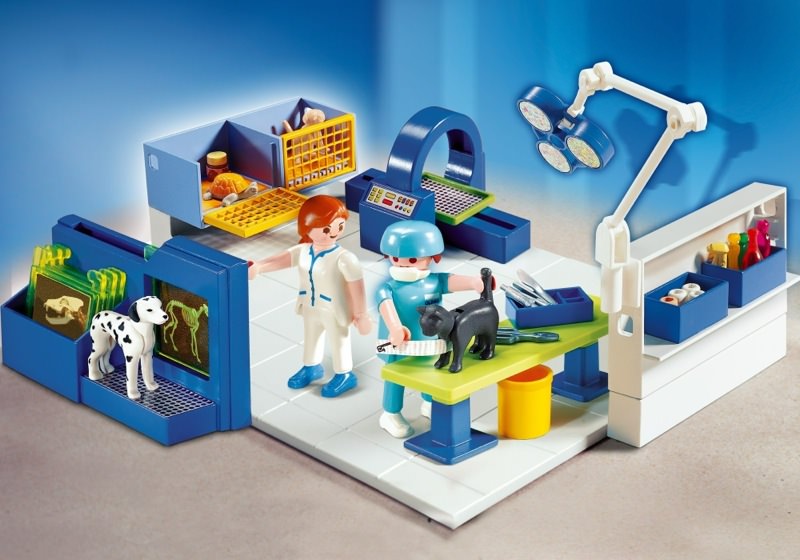 Playmobil vets animal clinic