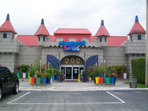 Playmobil fun park palm beach