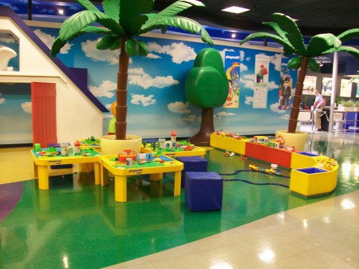 Playmobil fun park military trail