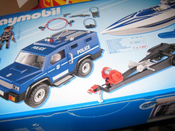 Playmobil city action policyjny jeep z motorówką 5187