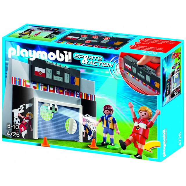 Playmobil football shooting practice