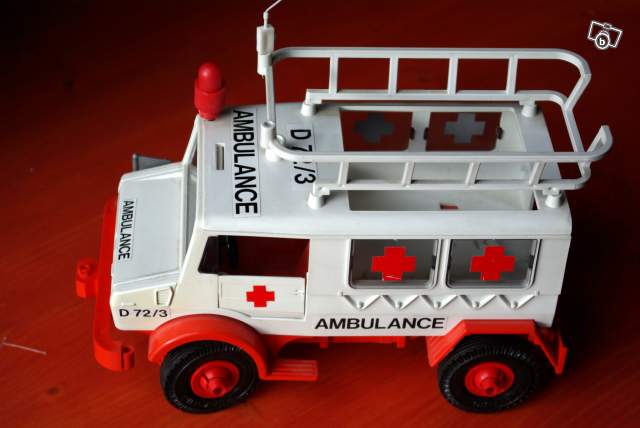 Playmobil fire ambulance