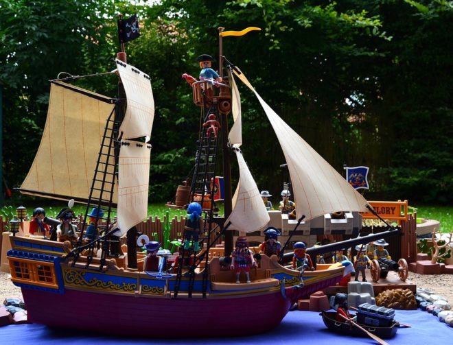 Bateau playmobil qui fait le tour du monde