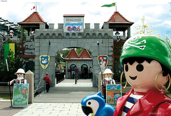 Playmobil fun park website