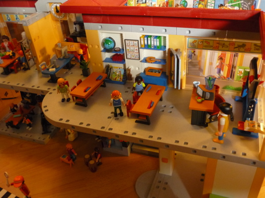 Boite playmobil ecole
