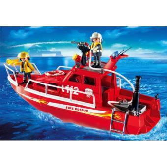 Bateau playmobil sur l'eau