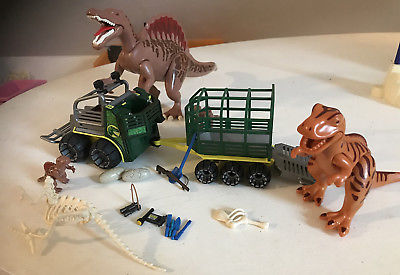 Playmobil dinosaure spinosaure