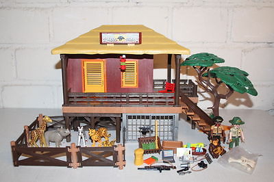 Playmobil maison safari