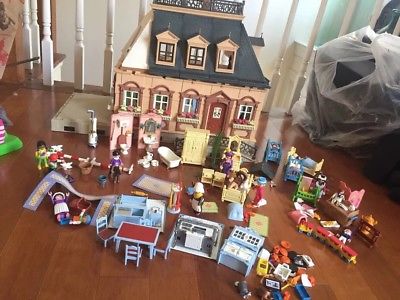 Lot playmobil dollhouse
