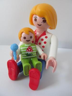 Playmobil baby blond