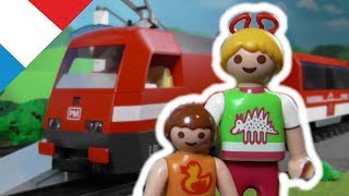 Dessin animé de playmobil la famille hauser