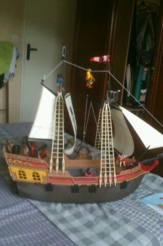 Playmobil bateau pirate occasion