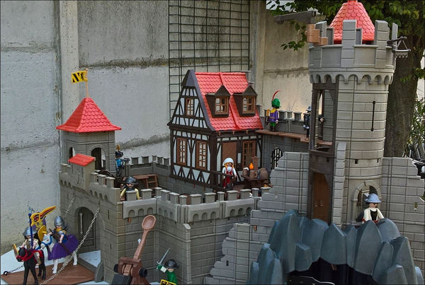Jouet playmobil chateau fort