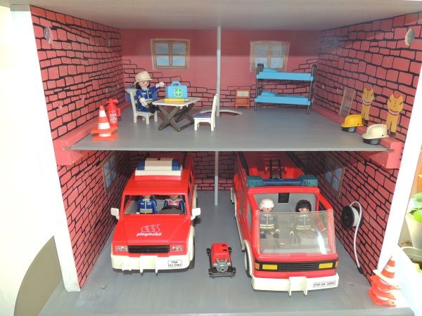 Playmobil garage pompier