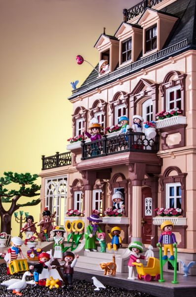 Playmobil 1900 victorian dollhouse