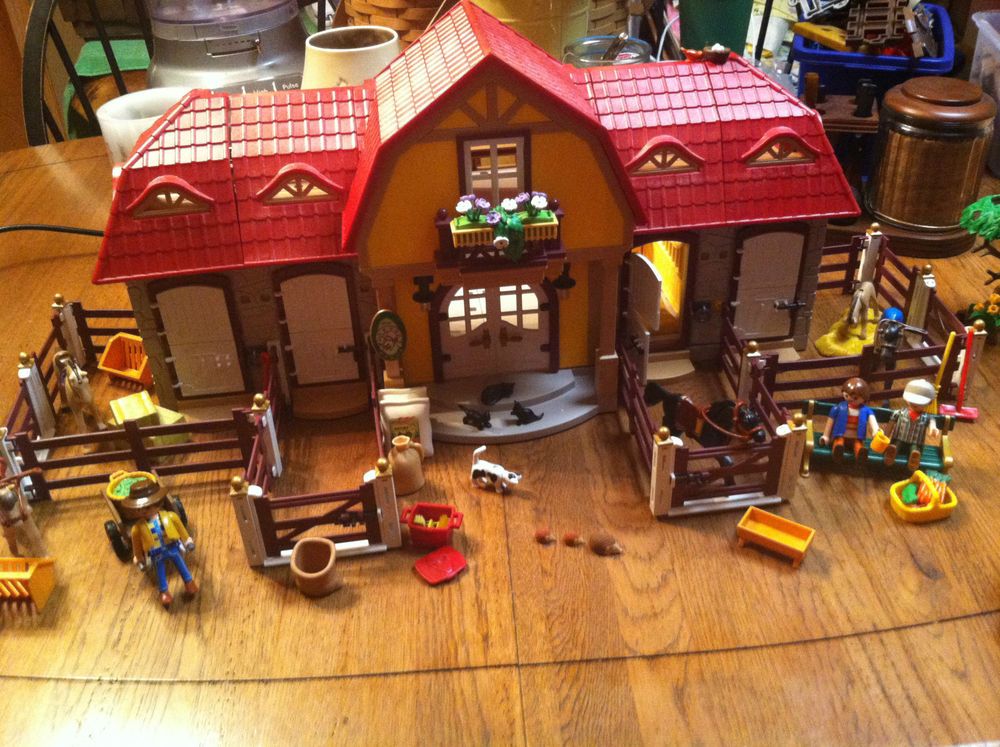 Playmobil country horse barn