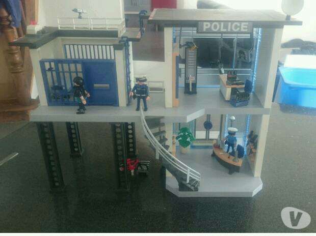 Commissariat de police playmobil 5182 occasion