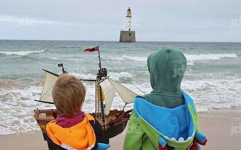 Bateau playmobil pirate tour du monde