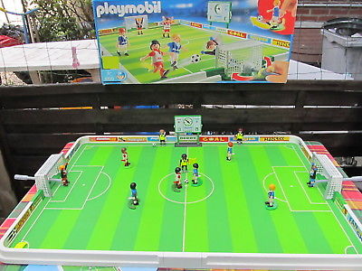 Playmobil foot