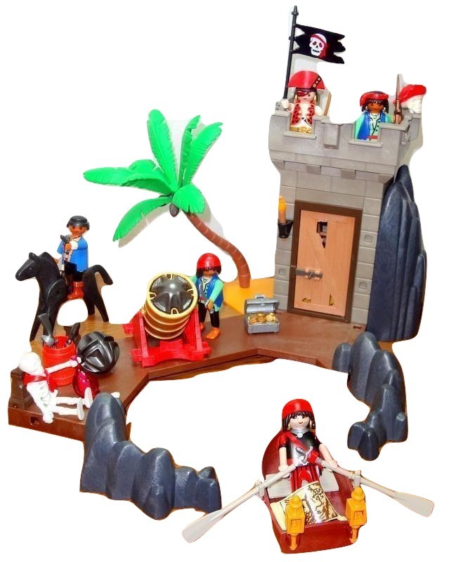 Playmobil pirate hideout