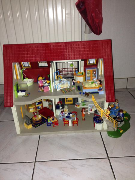 Playmobil maison rouge