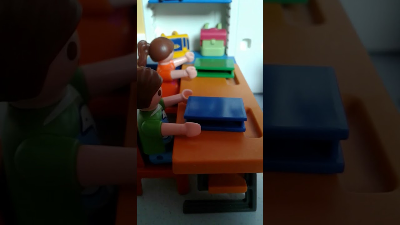 Vidéo playmobil l'école