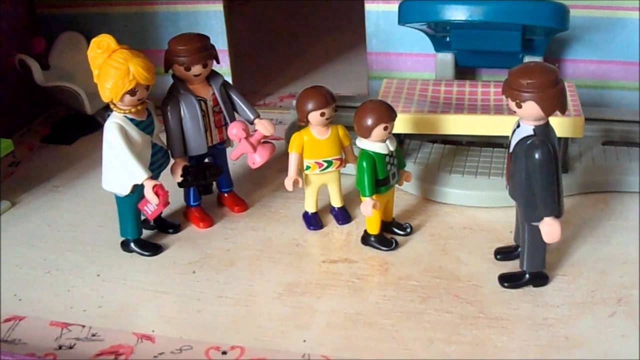 Playmobil petite fille rousse