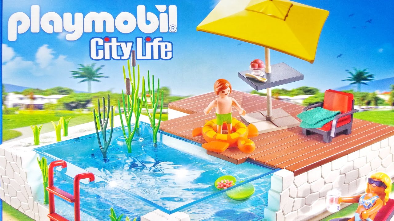 Playmobil family fun swimming pool