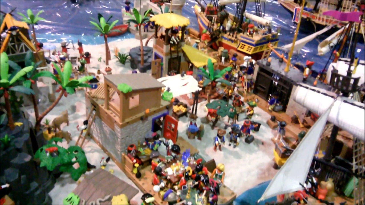 Playmobil pirate diorama