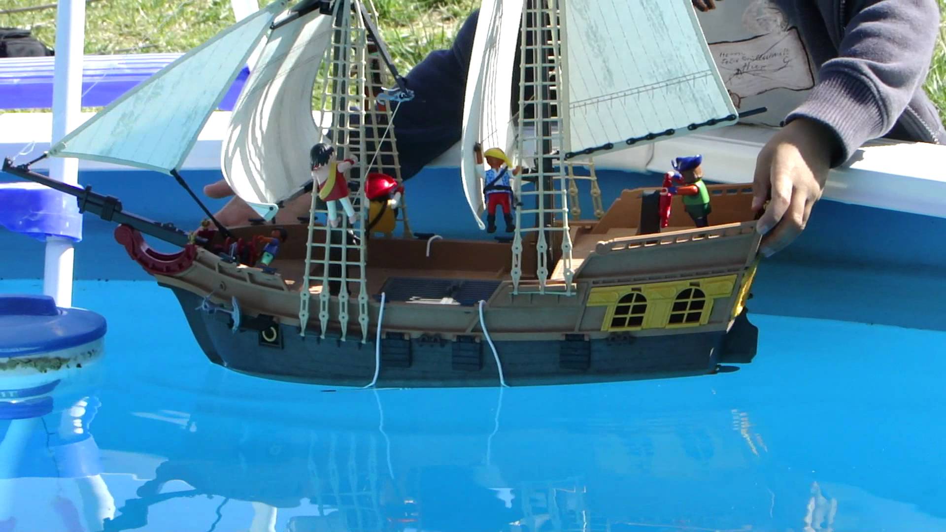 Bateau pirate playmobil cora