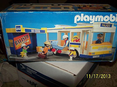 Playmobil bus station
