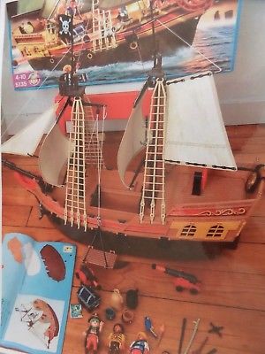 Pieces detachees bateau pirate playmobil 5135