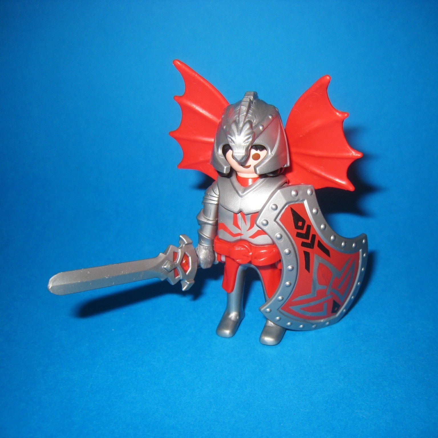 Petit dragon rouge playmobil