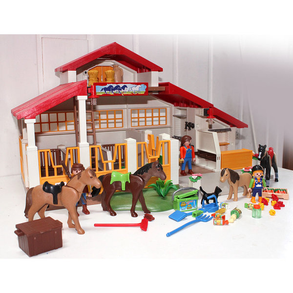 Playmobil coffre ecurie