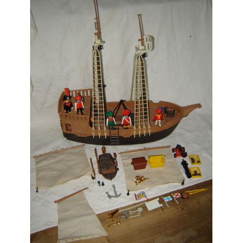 Bateau pirate playmobil occasion le bon coin