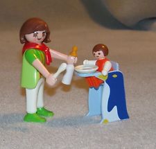Bebe trona playmobil