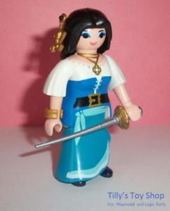 Playmobil pirate woman