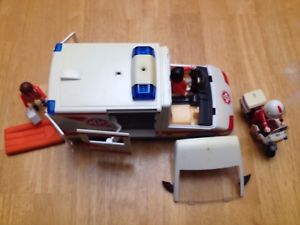 Playmobil ambulance moto