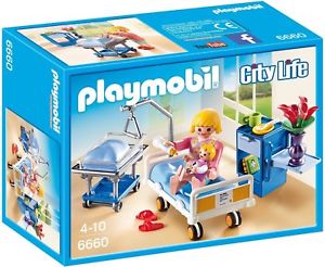 Playmobil avec un bébé