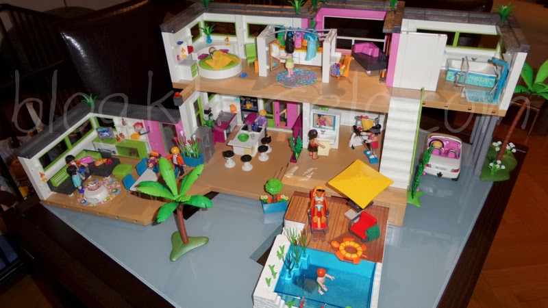 Playmobil maison toit rouge