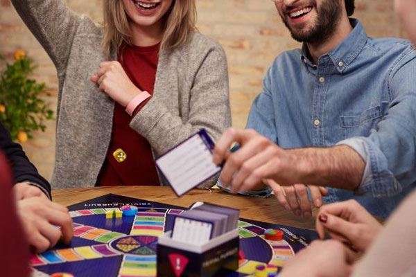 Jeux de societe pour passer une bonne soiree