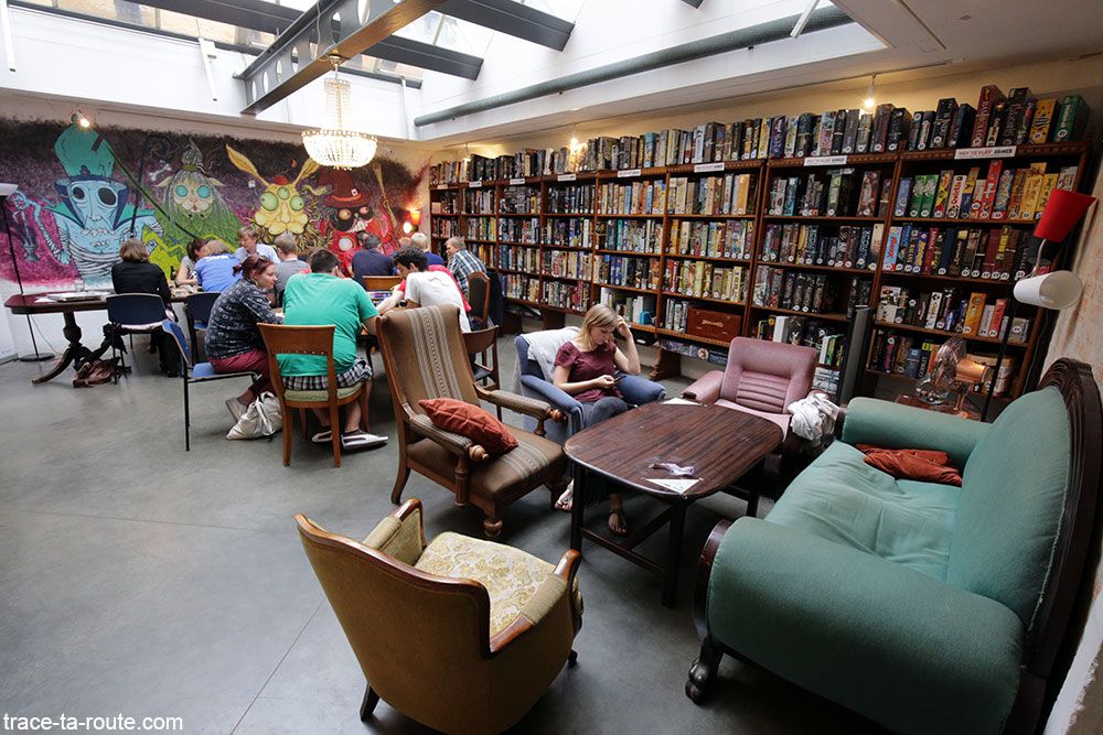 Jeux de société café