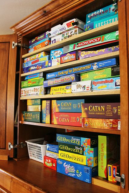Armoire jeux de societe
