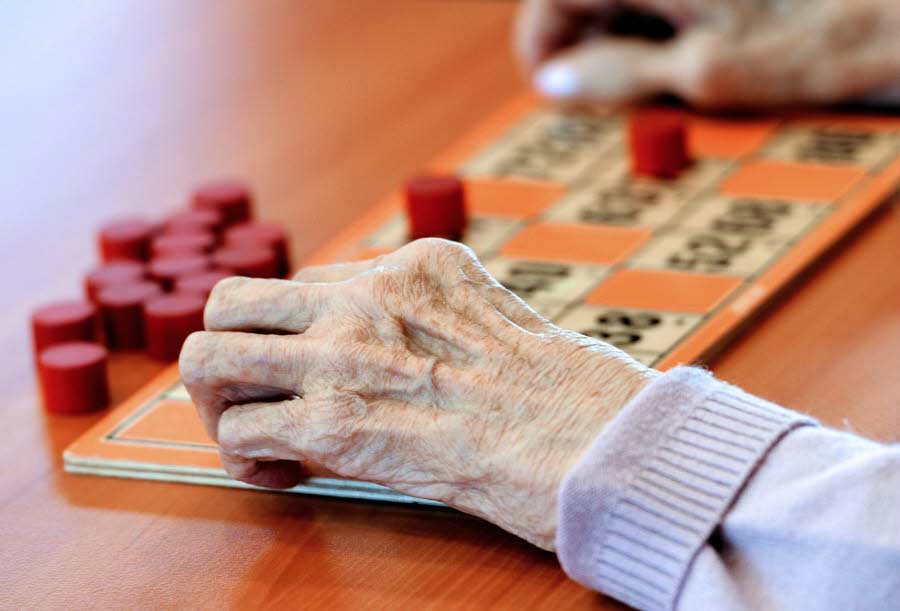 Jeux de societe pour personnes agees