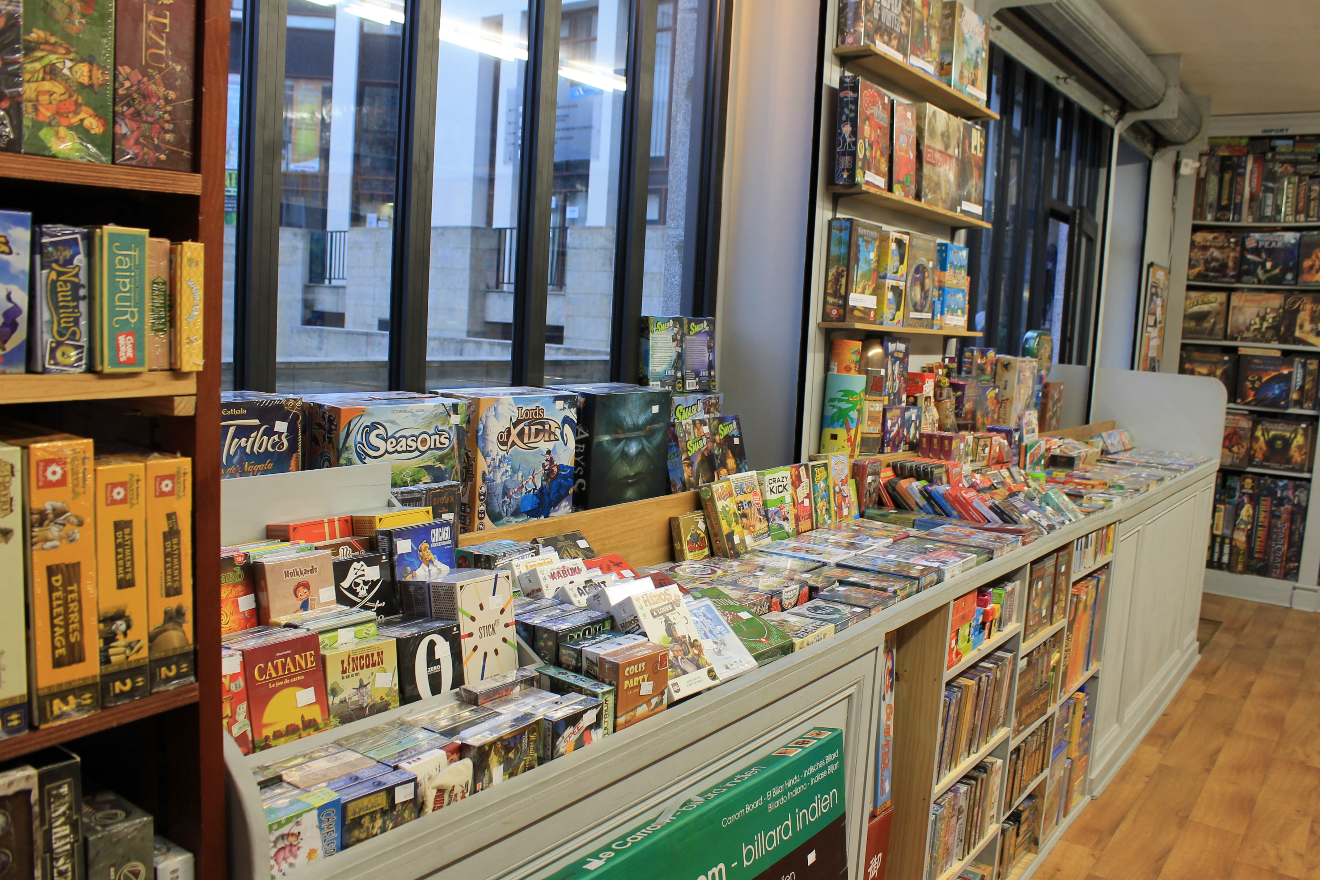 Magasin de jeux de société poitiers